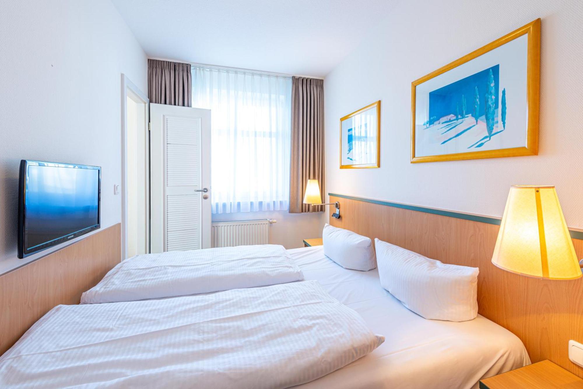 Am Weststrand Apartmenthaus Waldeck คูล็องสบอร์น ภายนอก รูปภาพ