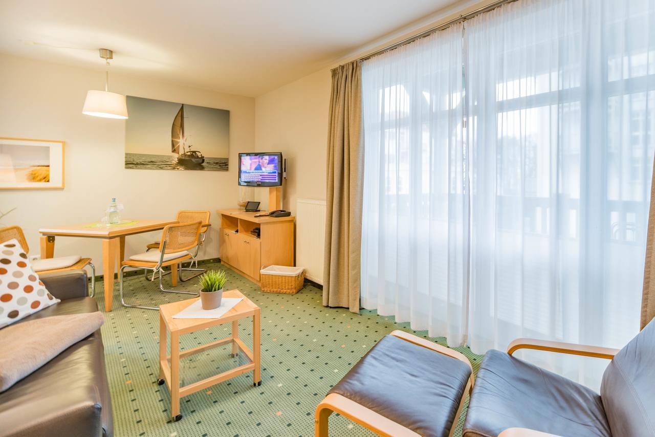 Am Weststrand Apartmenthaus Waldeck คูล็องสบอร์น ภายนอก รูปภาพ