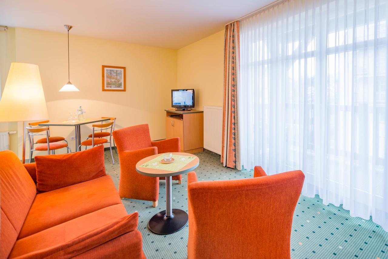 Am Weststrand Apartmenthaus Waldeck คูล็องสบอร์น ภายนอก รูปภาพ